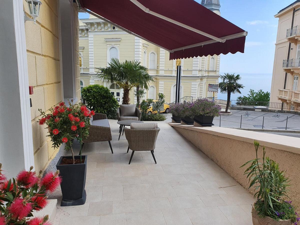 Superior Seaview Apartment Опатия Екстериор снимка