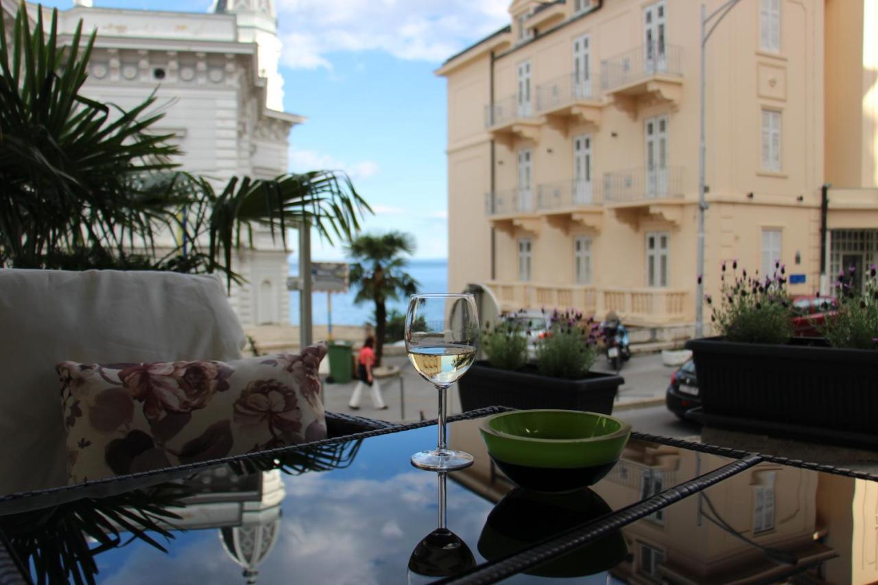 Superior Seaview Apartment Опатия Екстериор снимка
