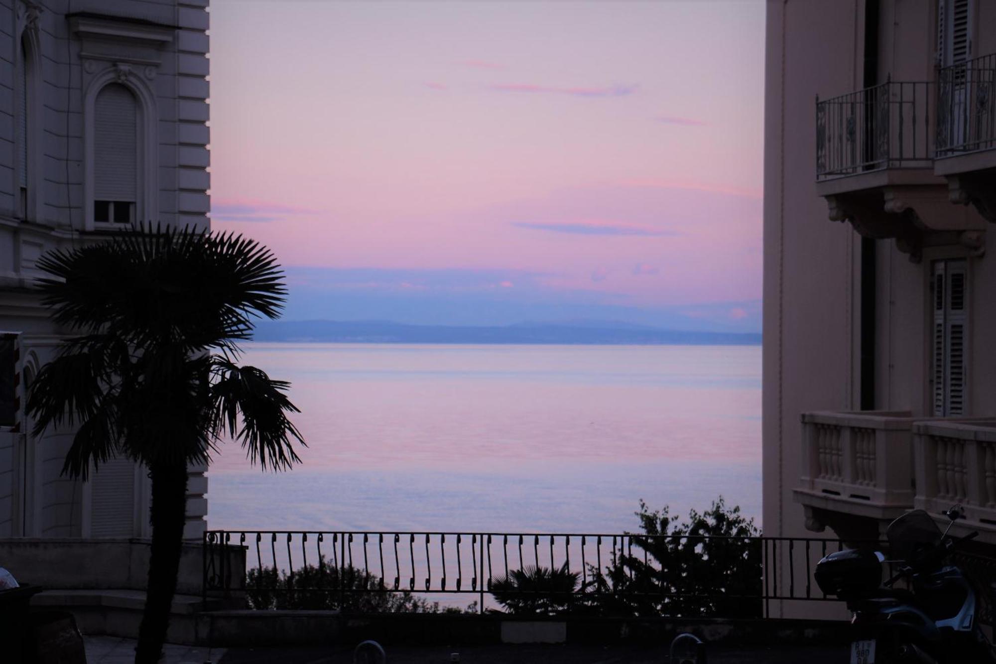 Superior Seaview Apartment Опатия Екстериор снимка