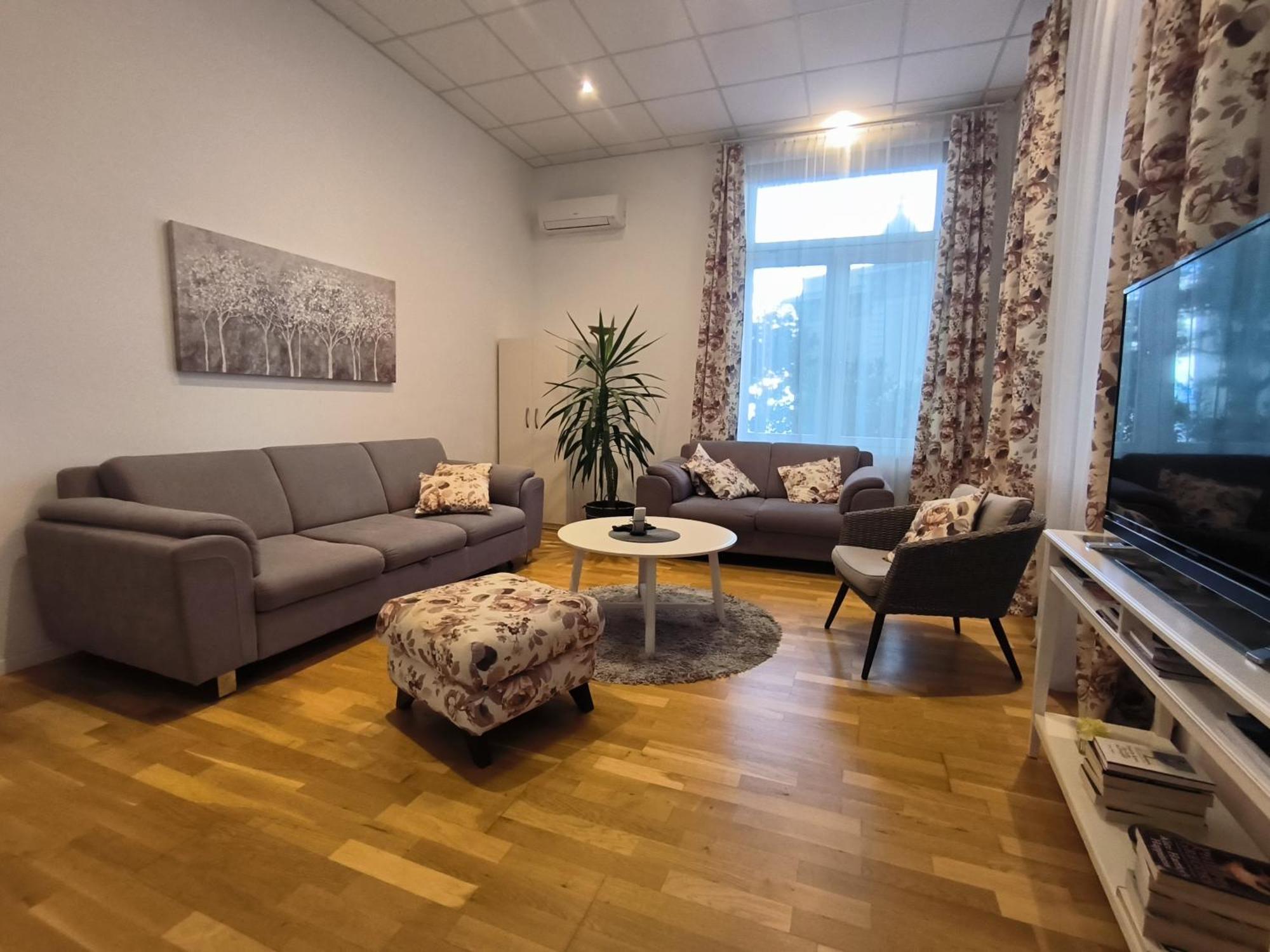 Superior Seaview Apartment Опатия Екстериор снимка