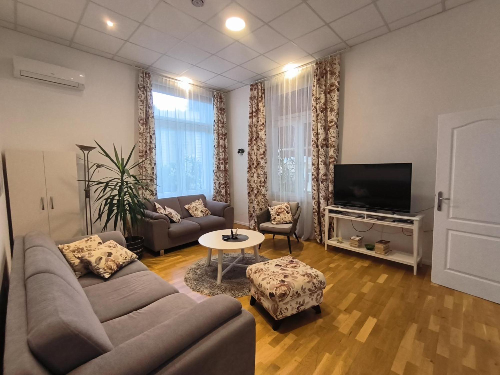 Superior Seaview Apartment Опатия Екстериор снимка