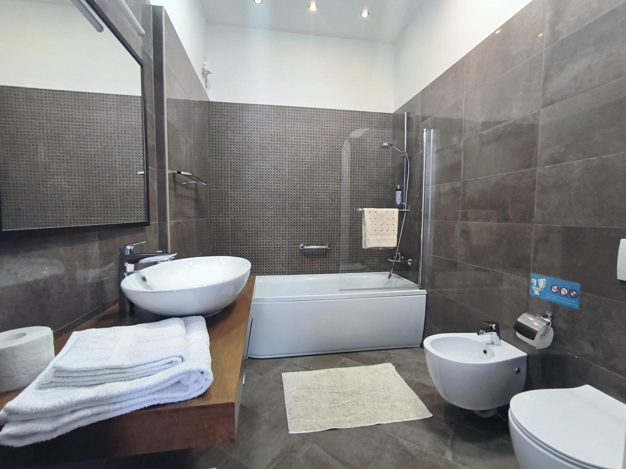 Superior Seaview Apartment Опатия Екстериор снимка