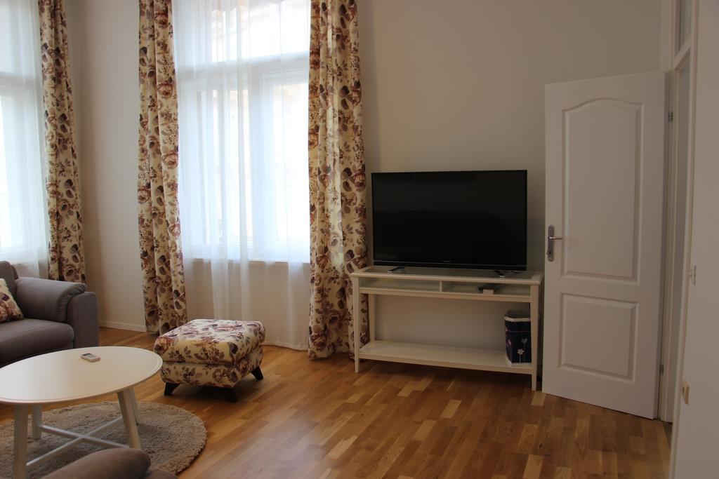 Superior Seaview Apartment Опатия Екстериор снимка