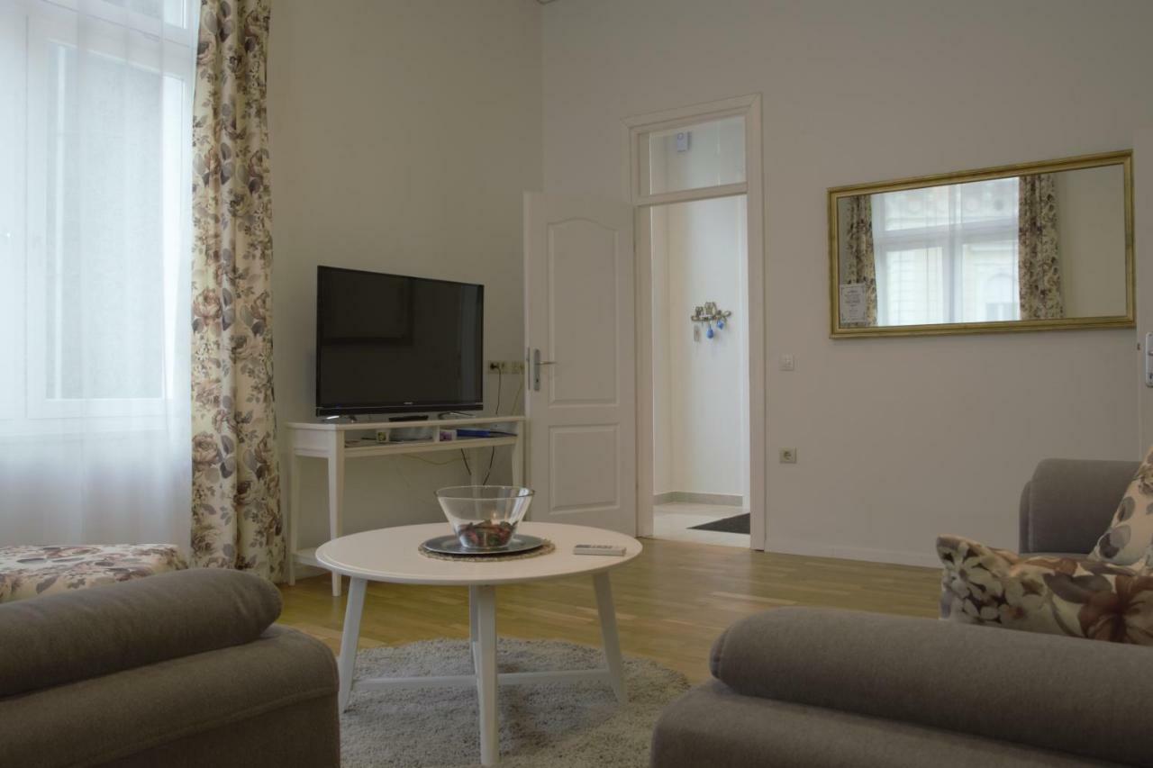 Superior Seaview Apartment Опатия Екстериор снимка